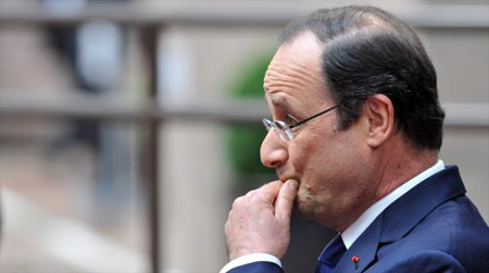 Copé: Hollande “debe cambiar de política”